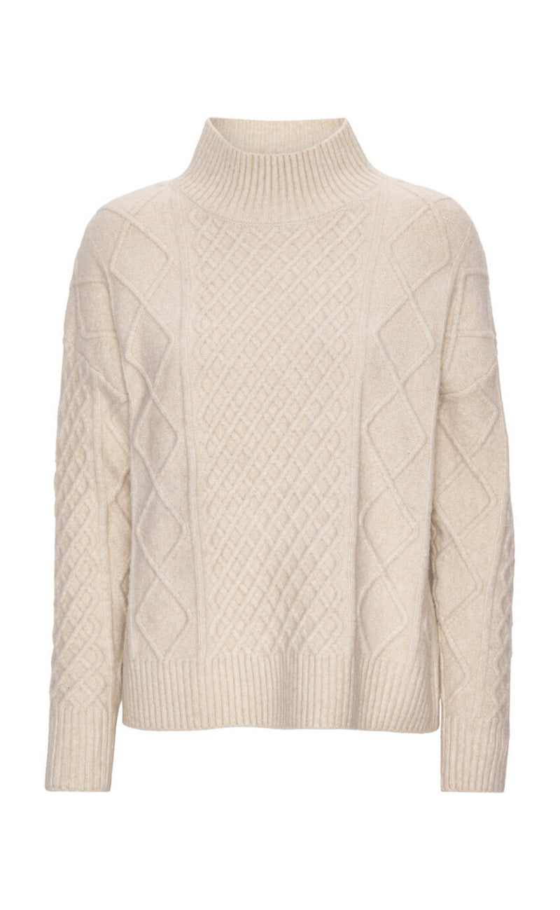 A-view Pullover - Uvenas - Off White