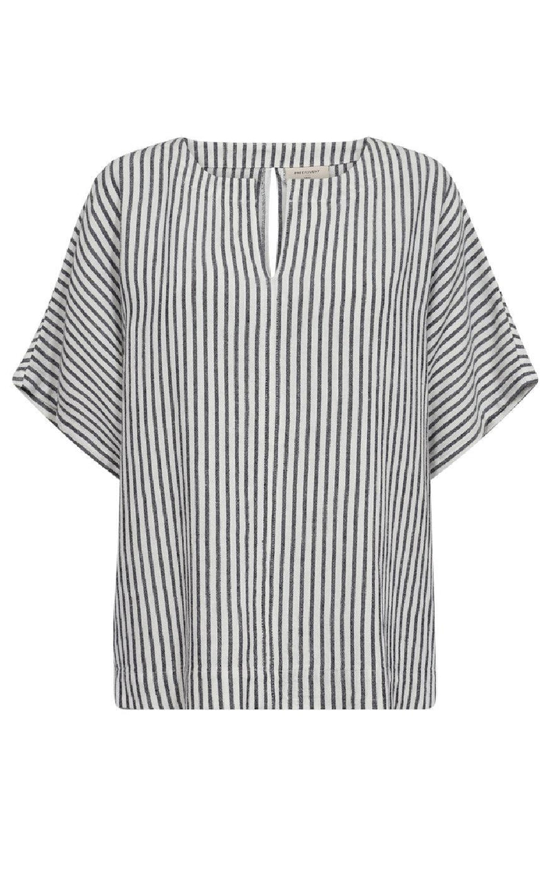 Freequent Bluse - Lavisco - Star Off-white w. Navy Blazer