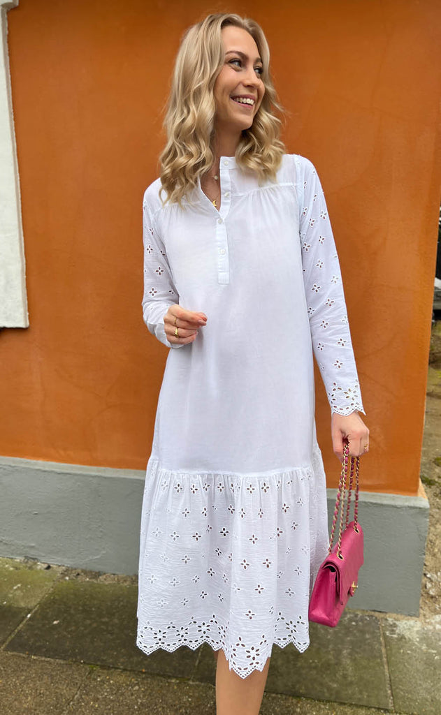 INA Copenhagen Kjole - Kitt - White Embroidery