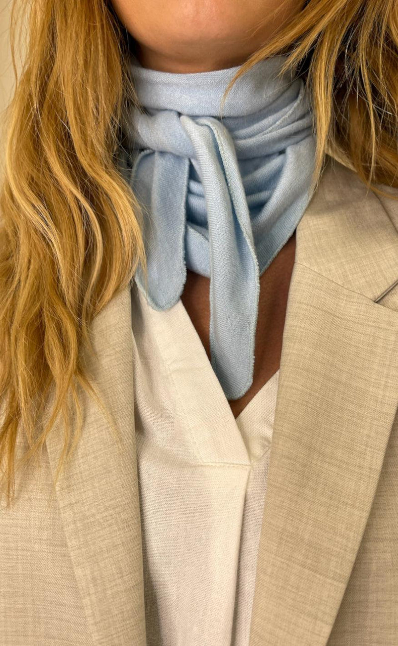 Marta Du Chateau Tørklæde - 5712 - Sky Blue
