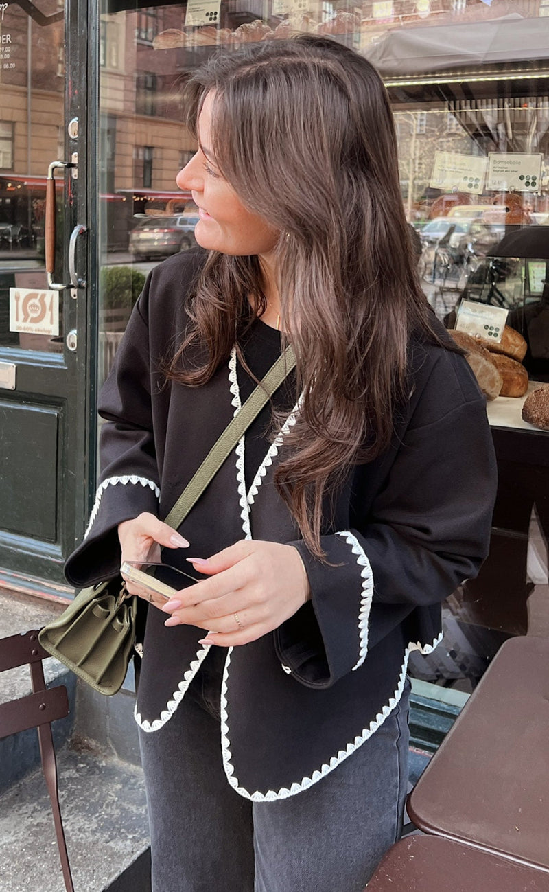 Neo Noir Cardigan - Malikka - Black