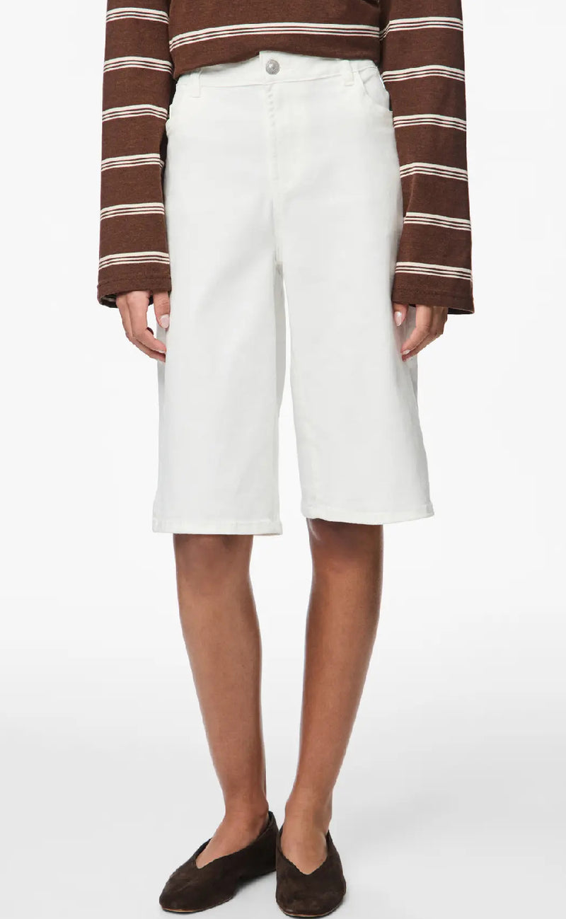 Pieces Shorts - Salume - Bright White