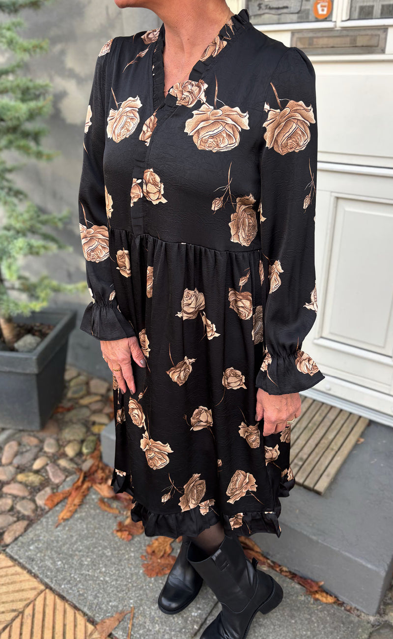 Say INA Copenhagen Kjole - Catja - Black W. Roses