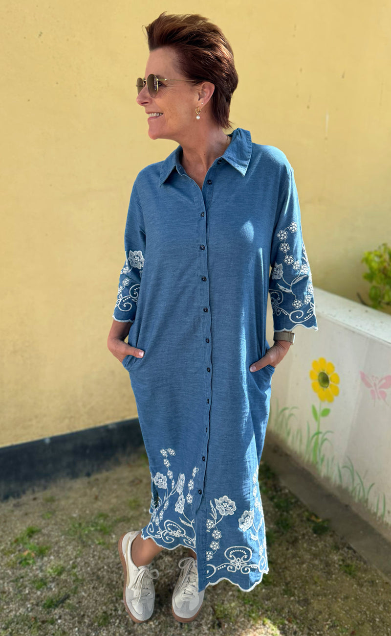 Say INA Copenhagen Kjole - Debbie - Light Blue W. Embroidery