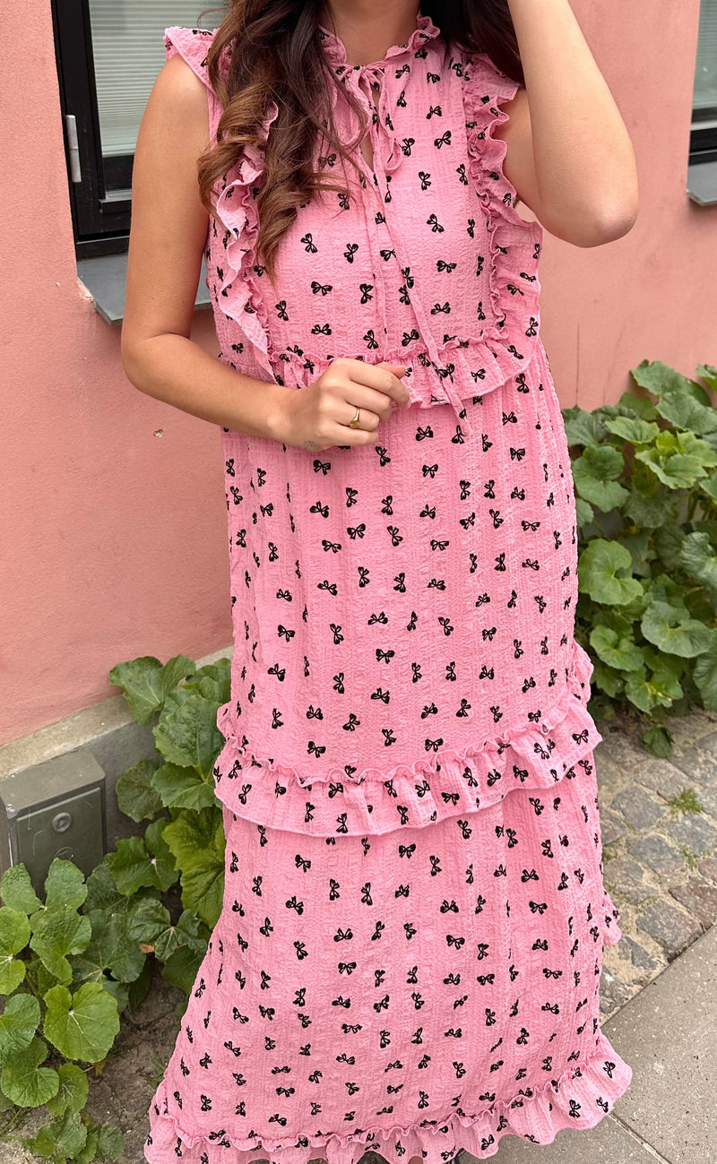 Say INA Copenhagen Kjole - Lilja Bow Dress - Pink w. Black Bows