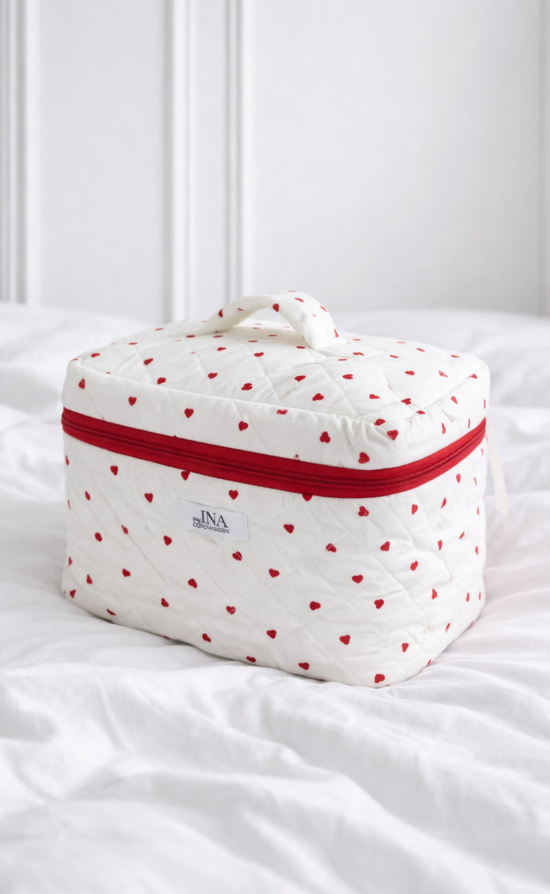Say INA Copenhagen Makeup Taske - Big - White W. Hearts