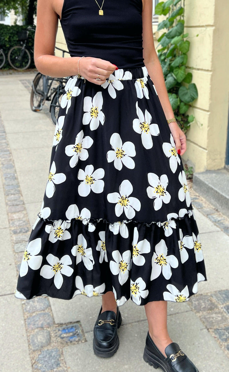 Say INA Copenhagen Nederdel - Hanna - Black/White Flower