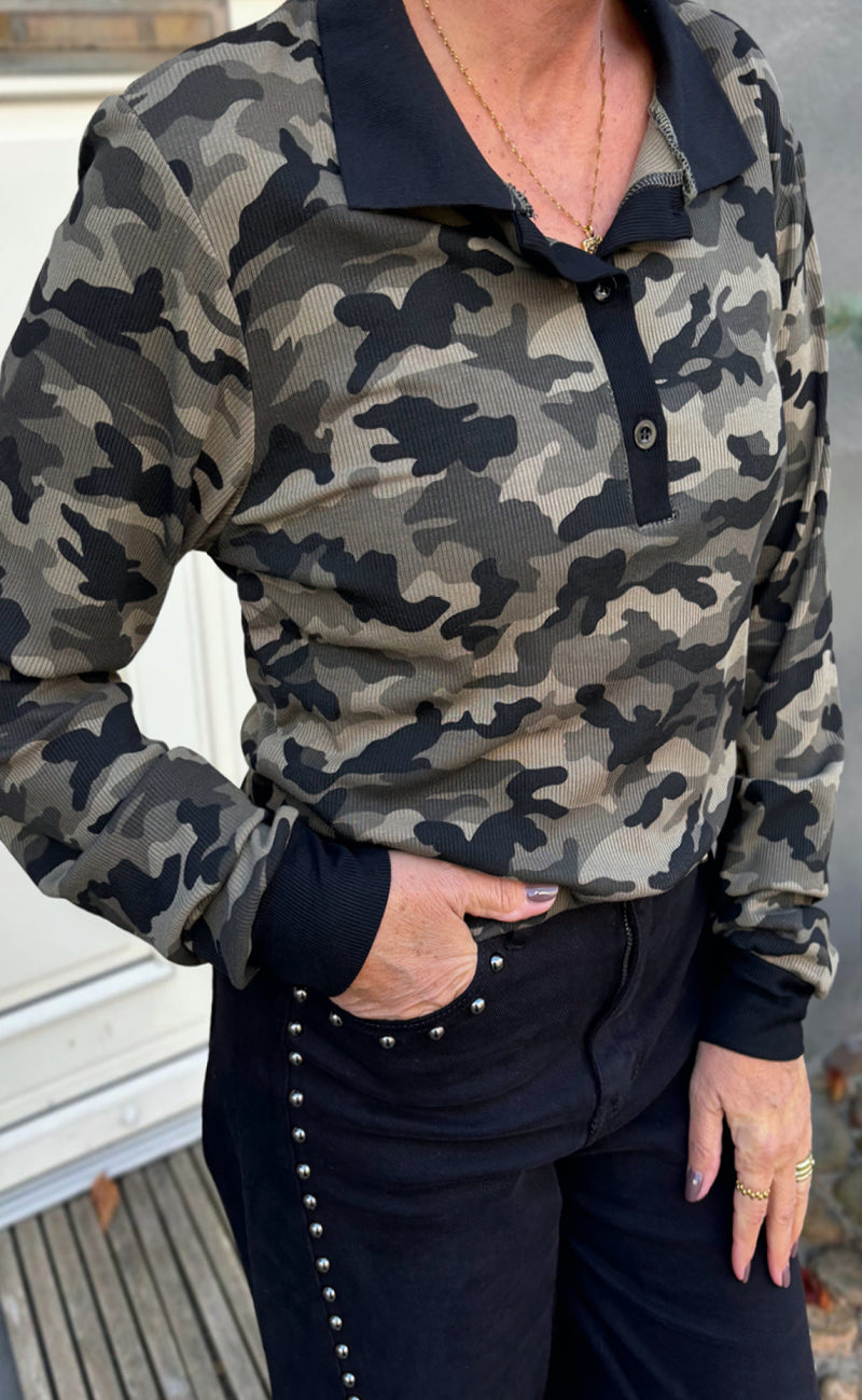 Say INA Copenhagen Polo / Bluse - Pamela - Camouflage