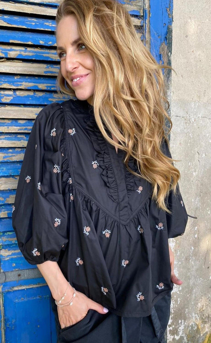Gossia Bluse - Morgan - Black w. Flowers