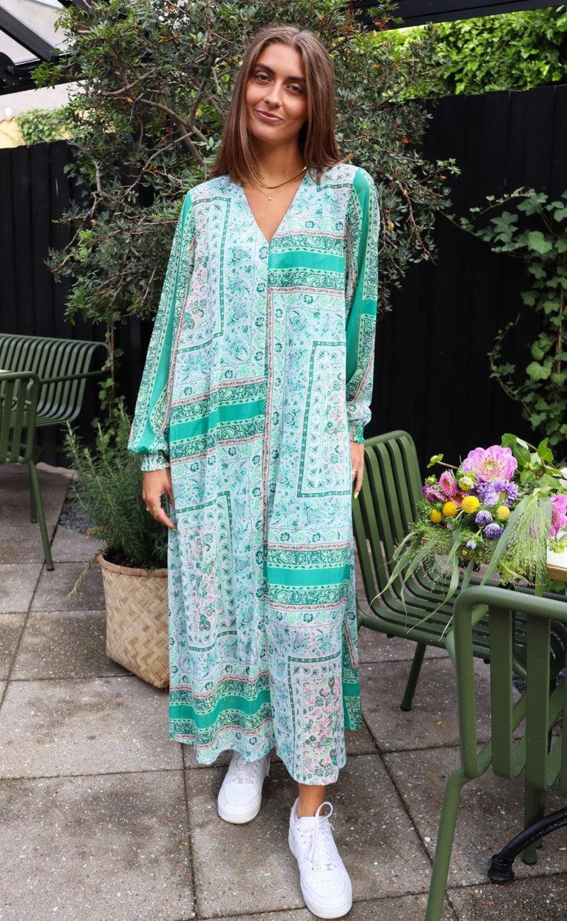 Liberte Kjole - Martine - Green Paisley