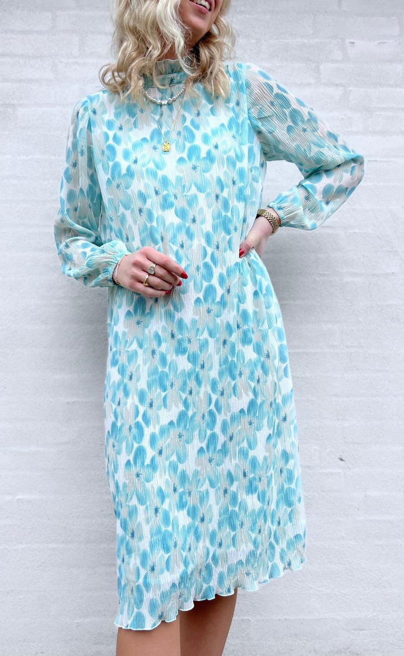 Say INA Copenhagen Kjole - Caja Plisse - Aqua Flower