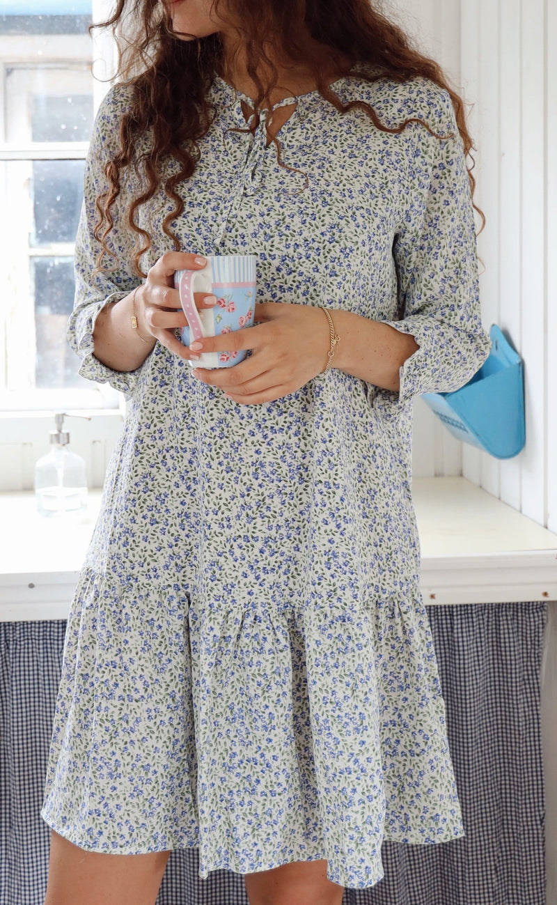 Say INA Copenhagen Kjole - Freja - Blue Flower