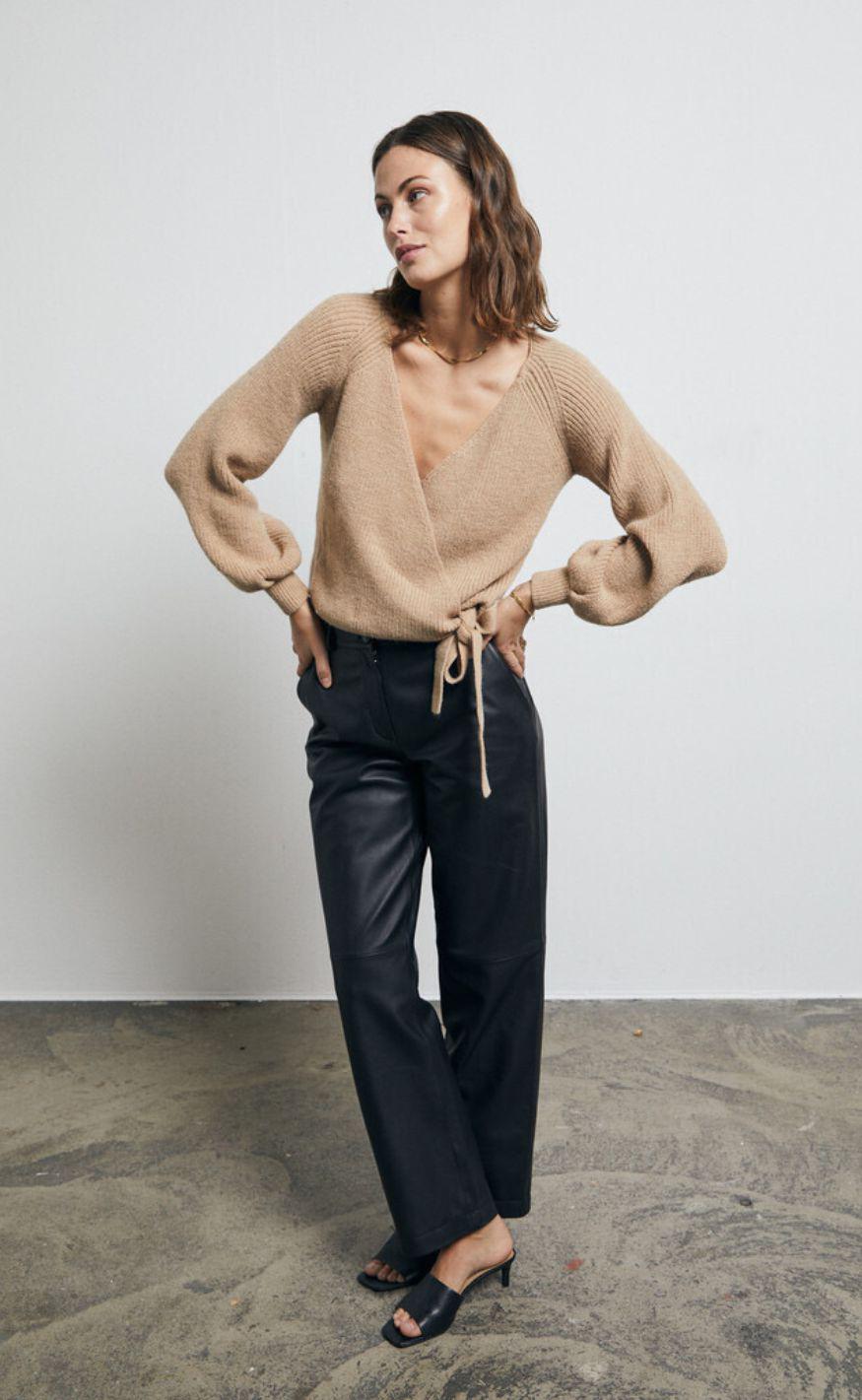 A-View Cardigan - Paris - Camel