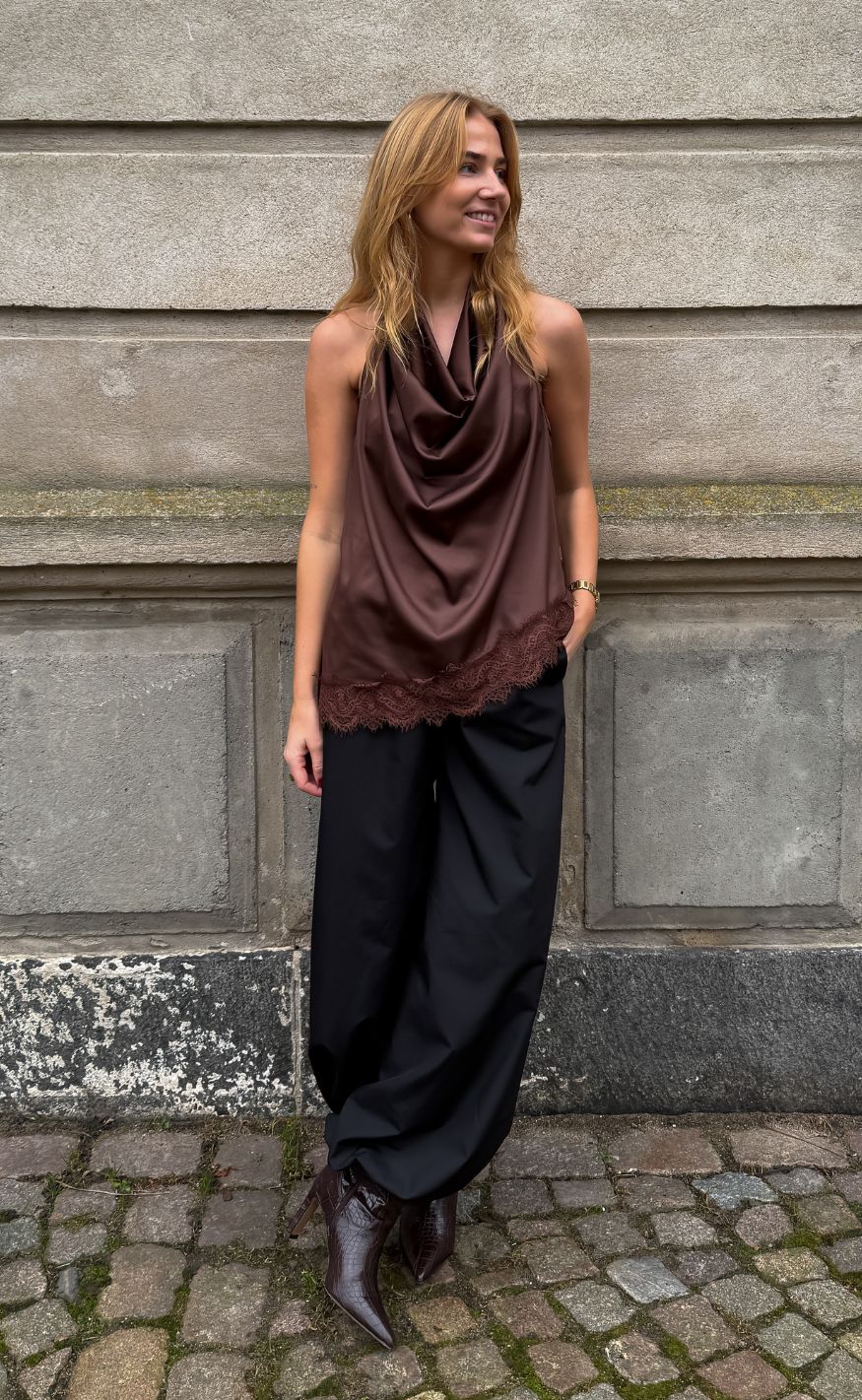 A-View Top - Katti Asymetric - Dark Brown