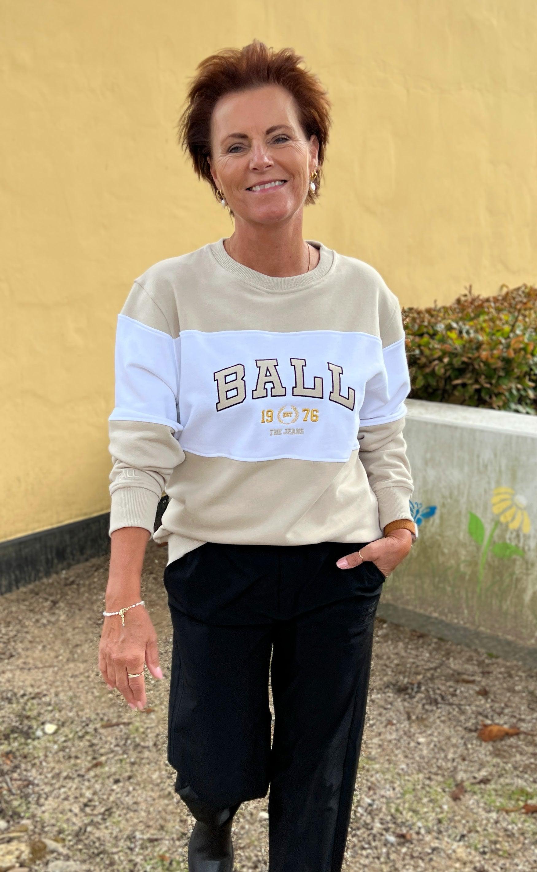 BALL Original Sweatshirt - J. Montana - Fossil