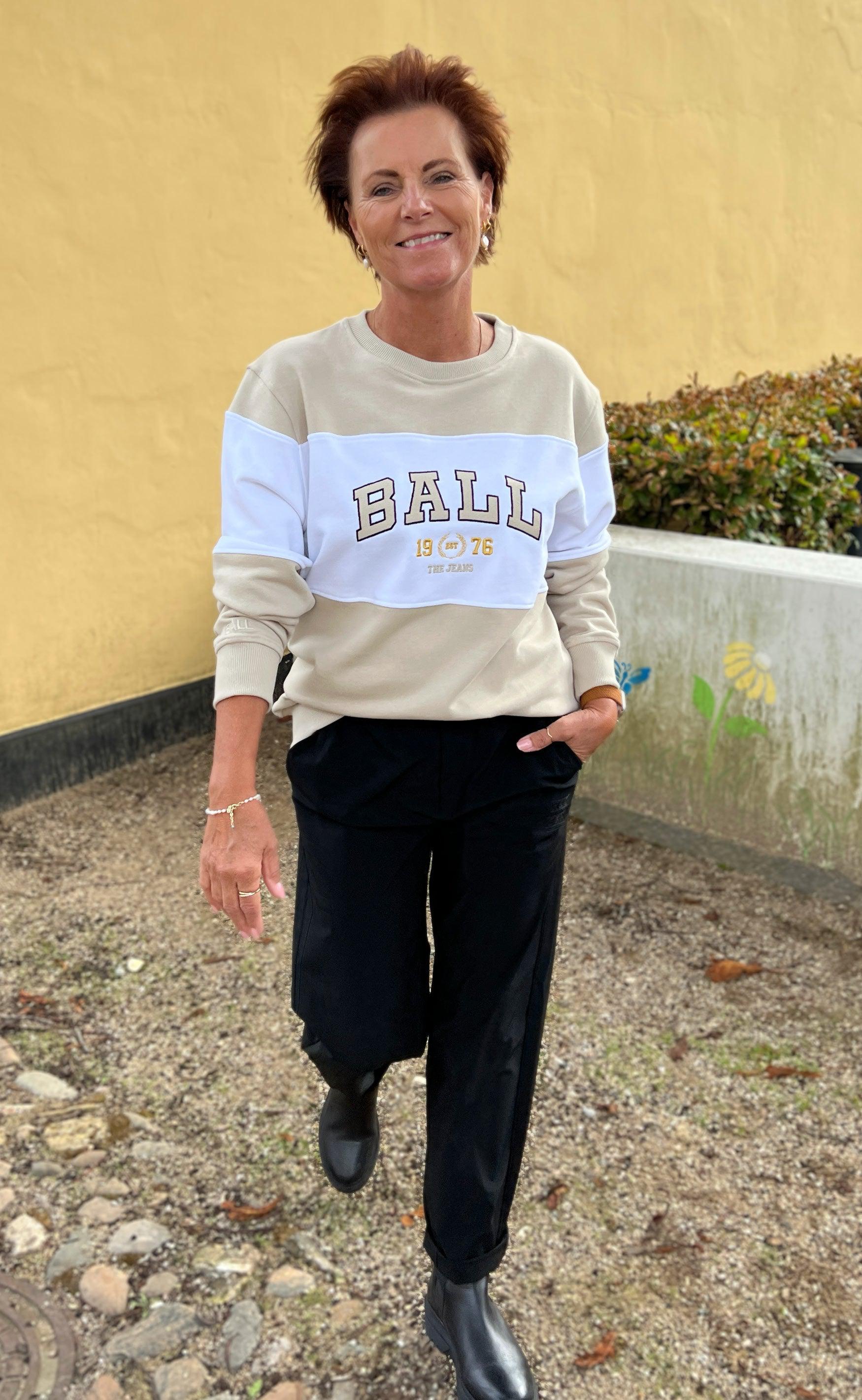BALL Original Sweatshirt - J. Montana - Fossil