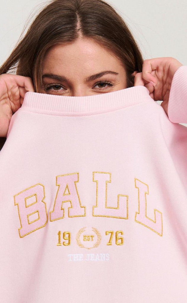 BALL Original Sweatshirt - L. Taylor - Milkshake