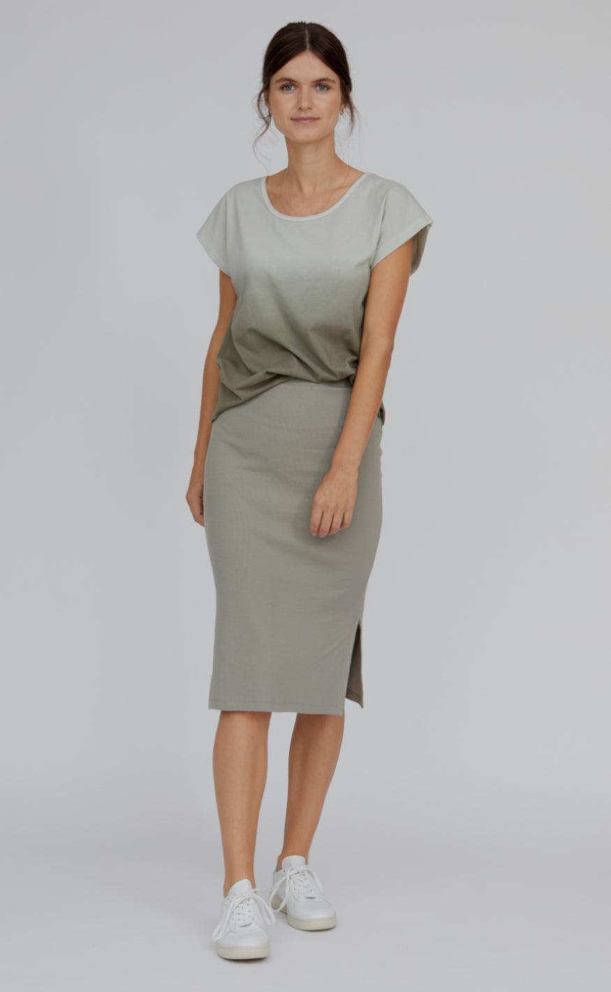 Basic Apparel Tee - Dahlia - Vetiver