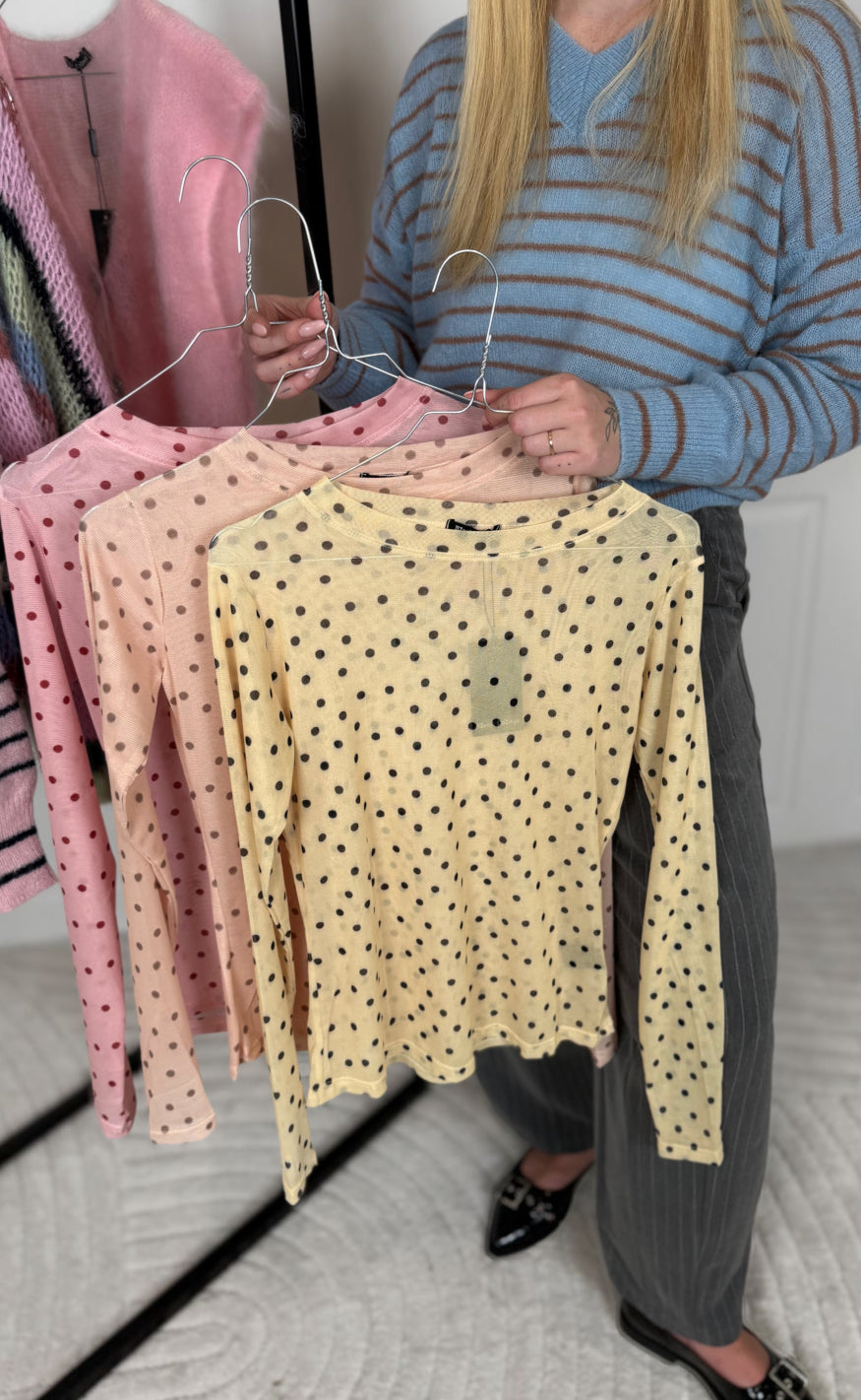Black Colour Bluse - Annie Mesh - Yellow Dot