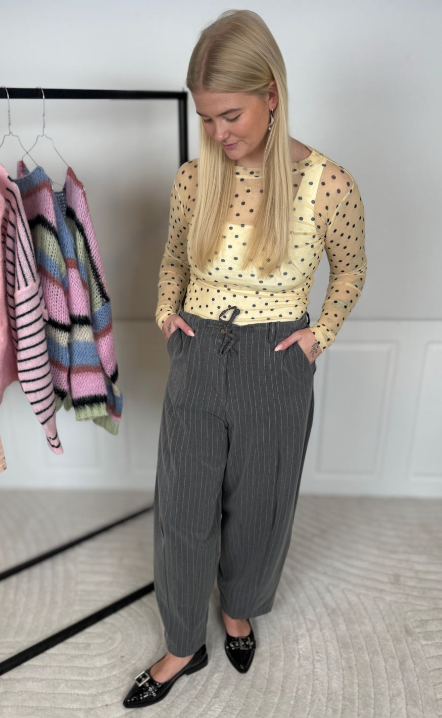 Black Colour Bluse - Annie Mesh - Yellow Dot