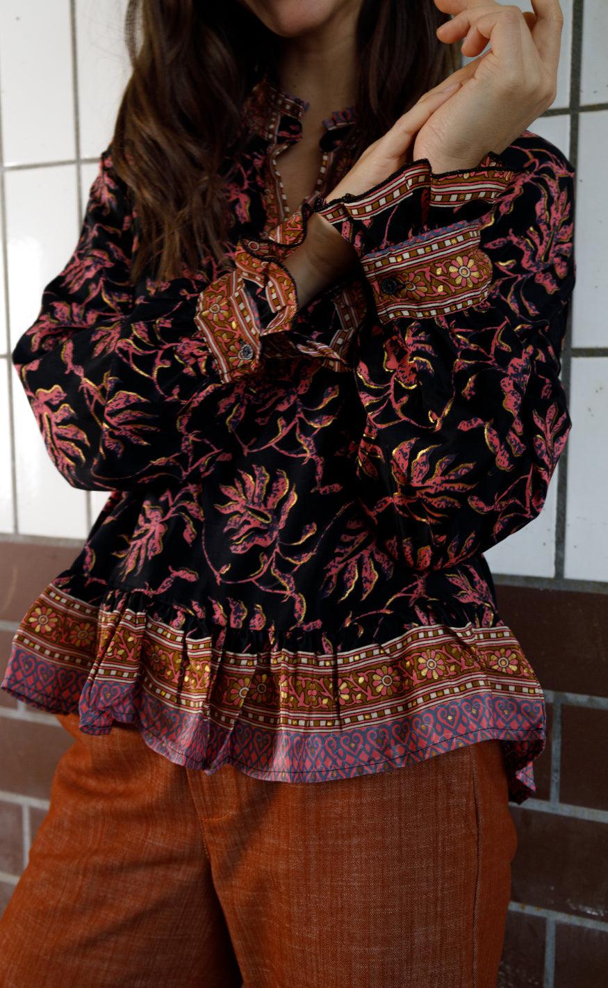 Black Colour Bluse - Luna Ruffle - Black Oak