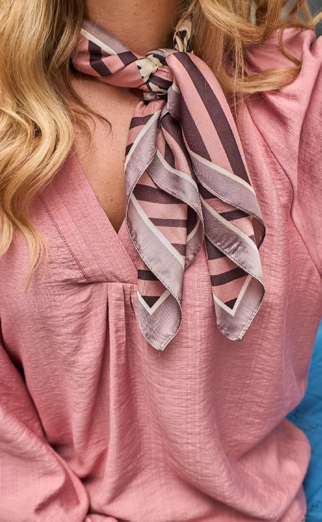 Black Colour Tørklæde - Hays Mini - Winter Rose