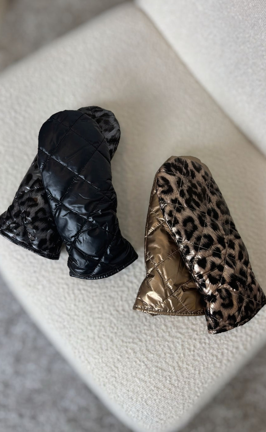 Black Colour Vanter - Nadina - Golden Leo