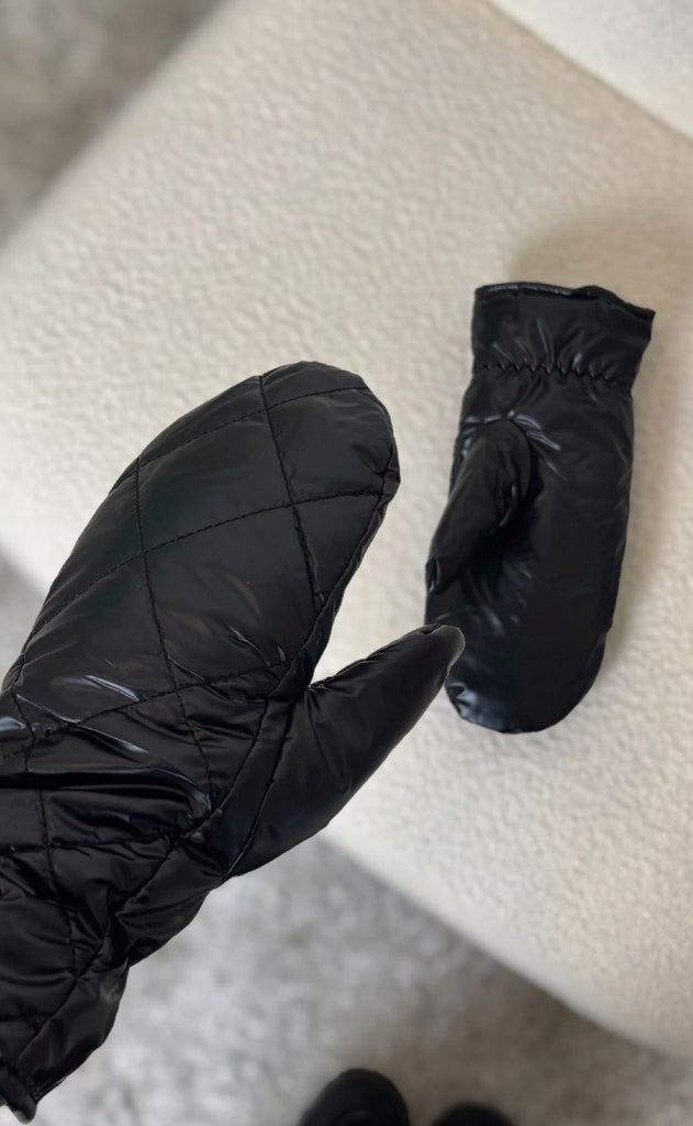 Black Colour Vanter - Paloma - Black Metallic