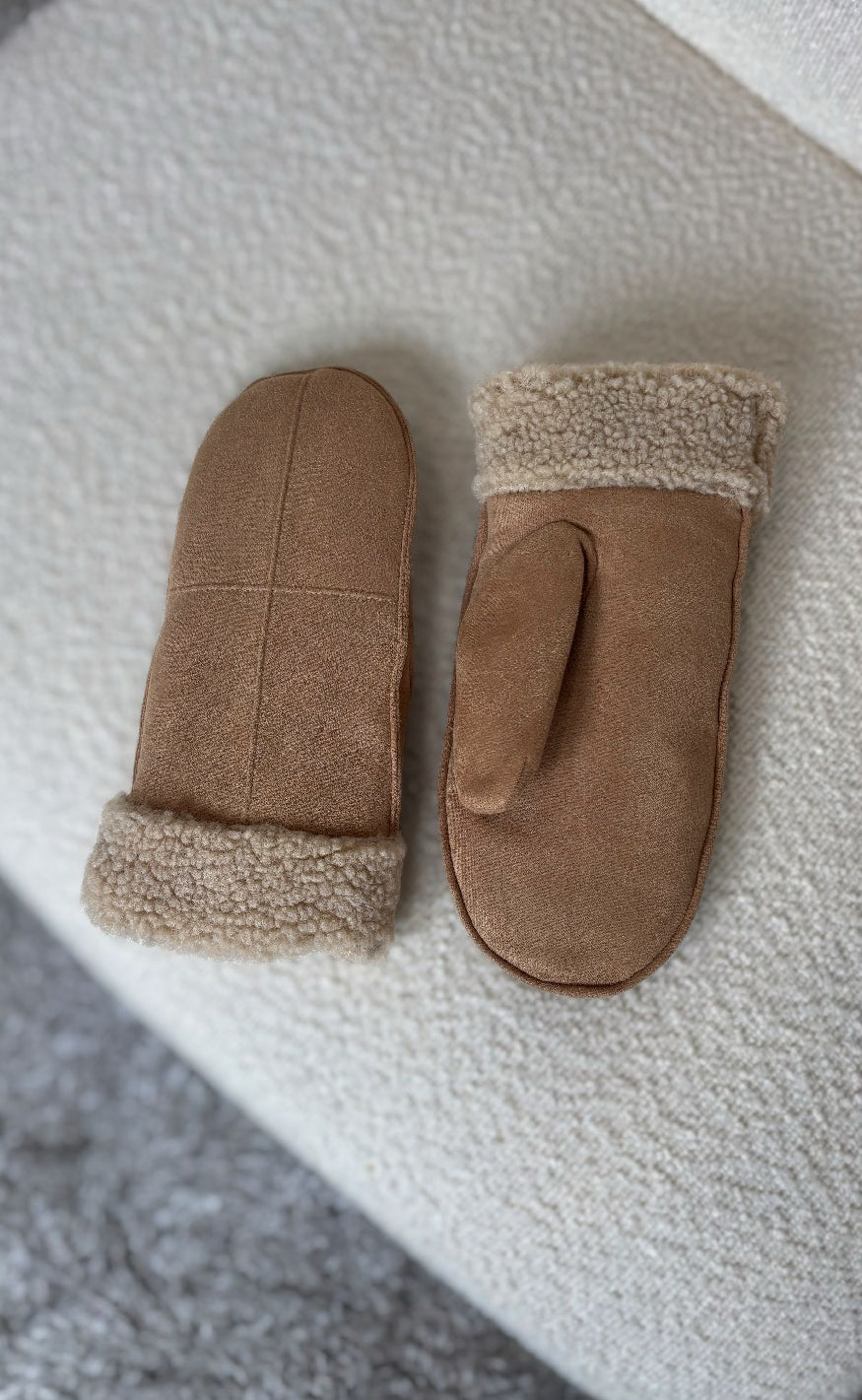 Black Colour Vanter - Ryan - Camel
