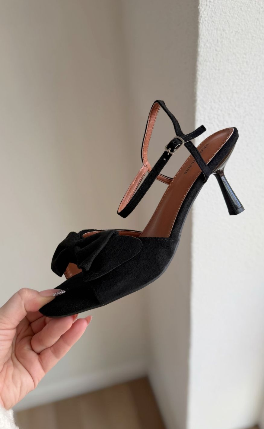 Chosen Stiletter - Line Bow - Black