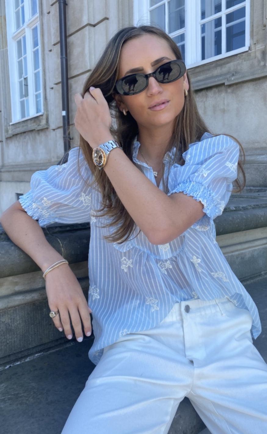 Continue Bluse - Silke Chiffon - Sky Blue