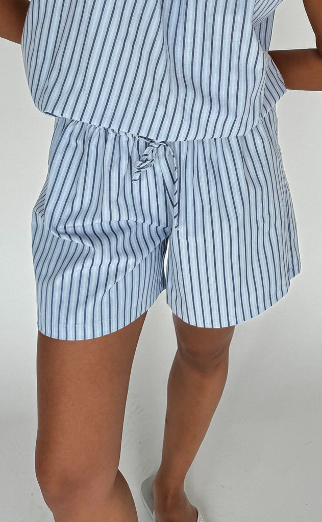 Continue Shorts - Lis - Blue Stripe