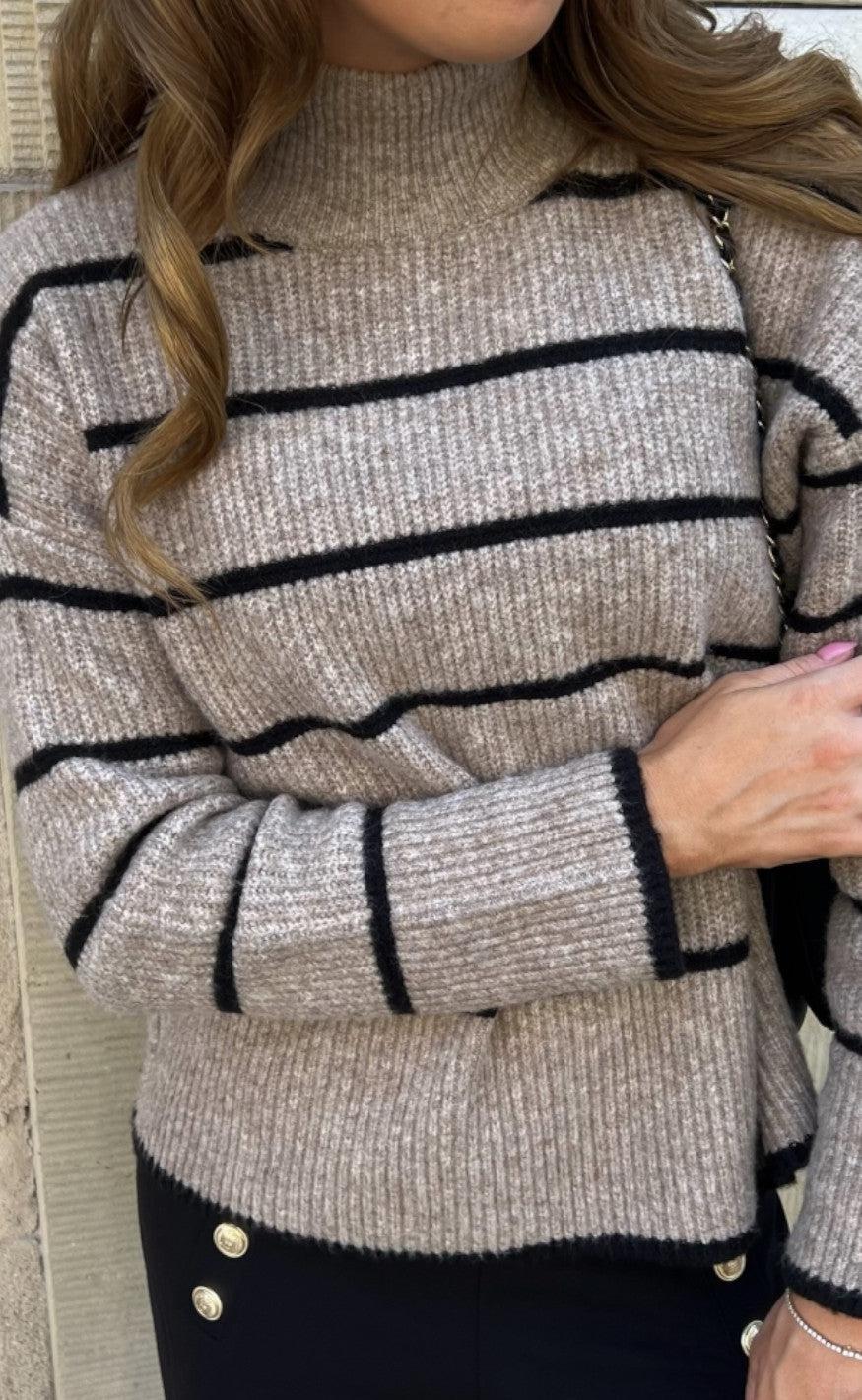 Continue Strik - Carolina - Sand W. Black Stripe
