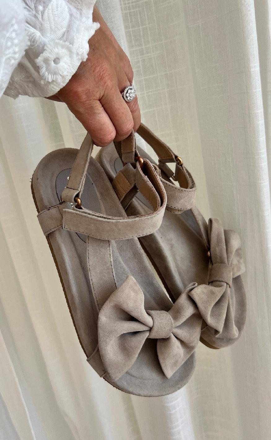 Copenhagen Shoes Sandaler By Josefine Valentin - Sky And Diamonds Suede - Beige