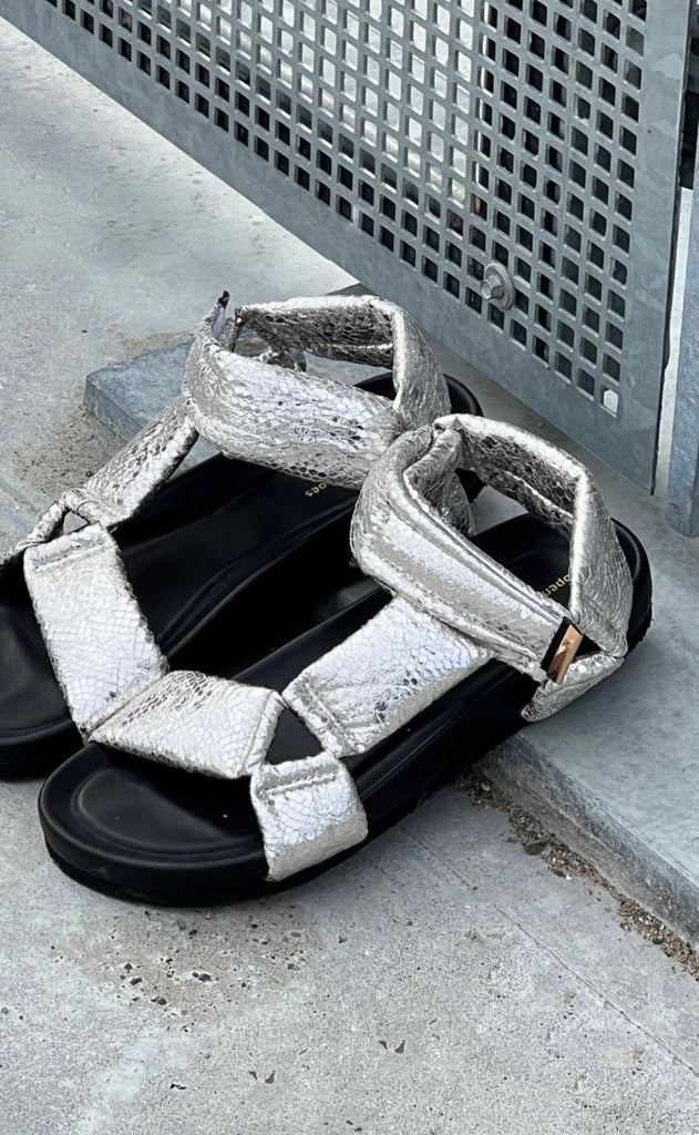 Copenhagen Shoes Sandaler - Carrie Moon - Silver Snake