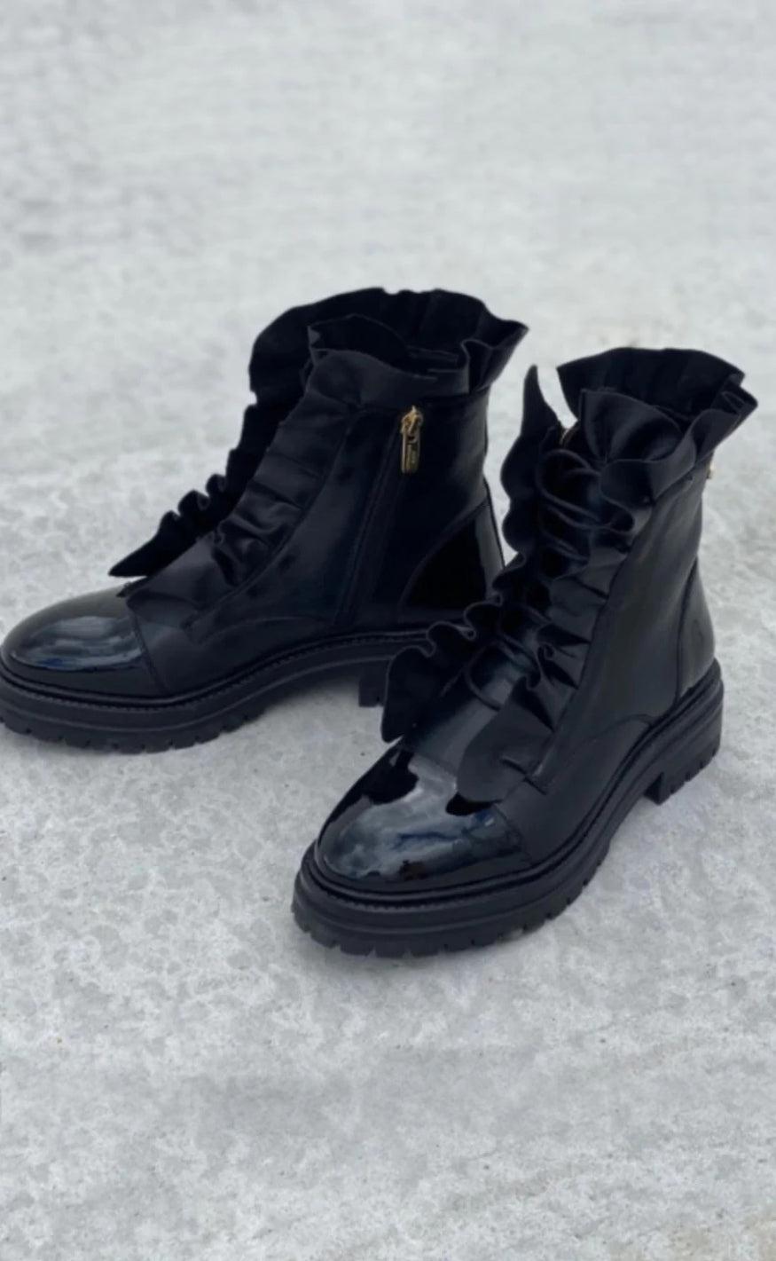 Copenhagen Shoes Støvle - Pretty - Black Patent