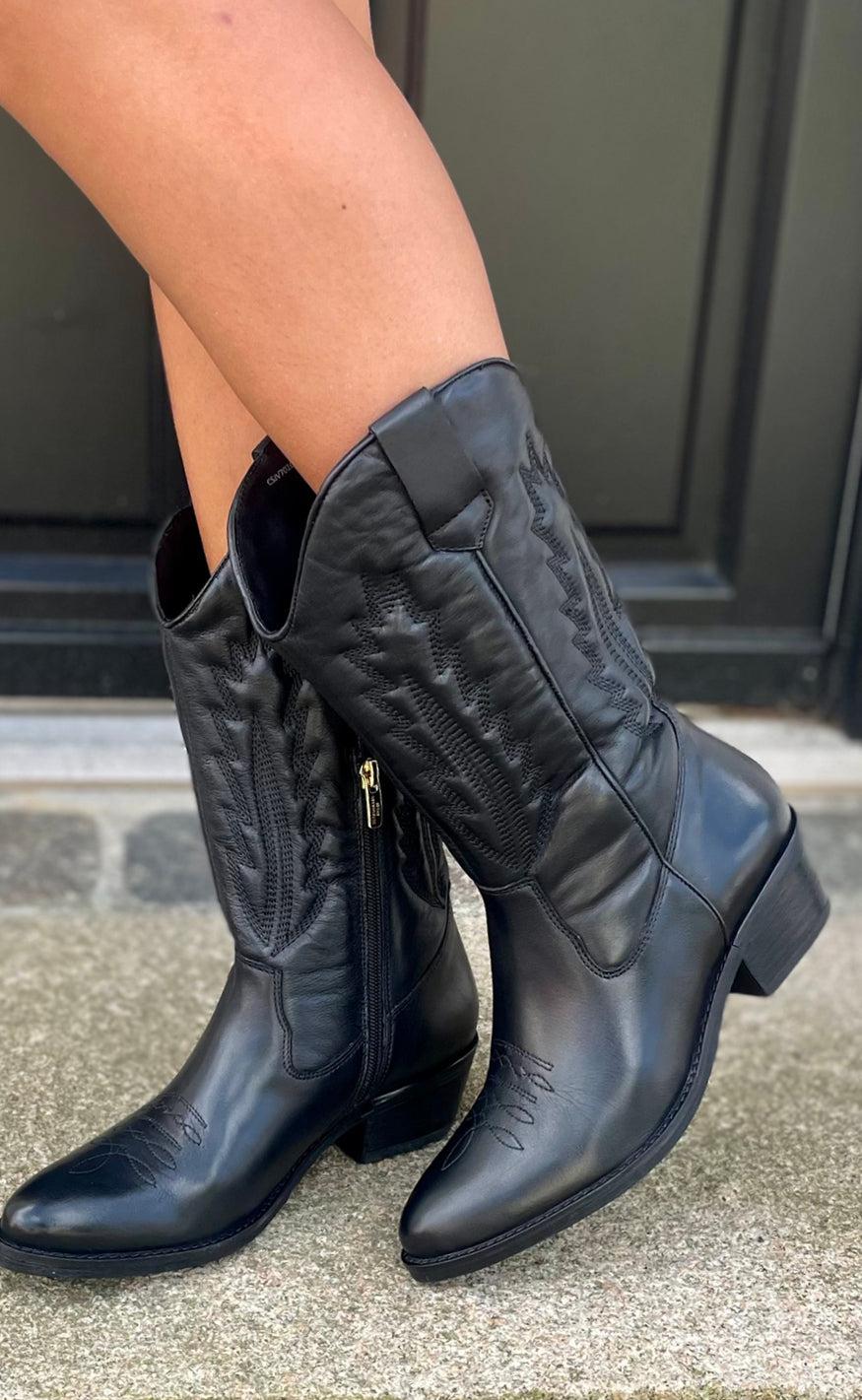Copenhagen Shoes Støvler By Josefine Valentin - Keep Your Power - Black