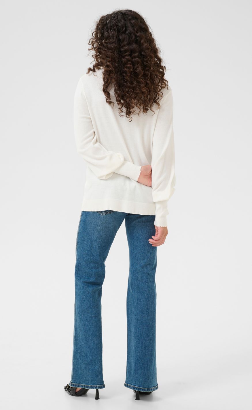 Culture Cardigan - Annemarie Scallop - Spring Gardenia