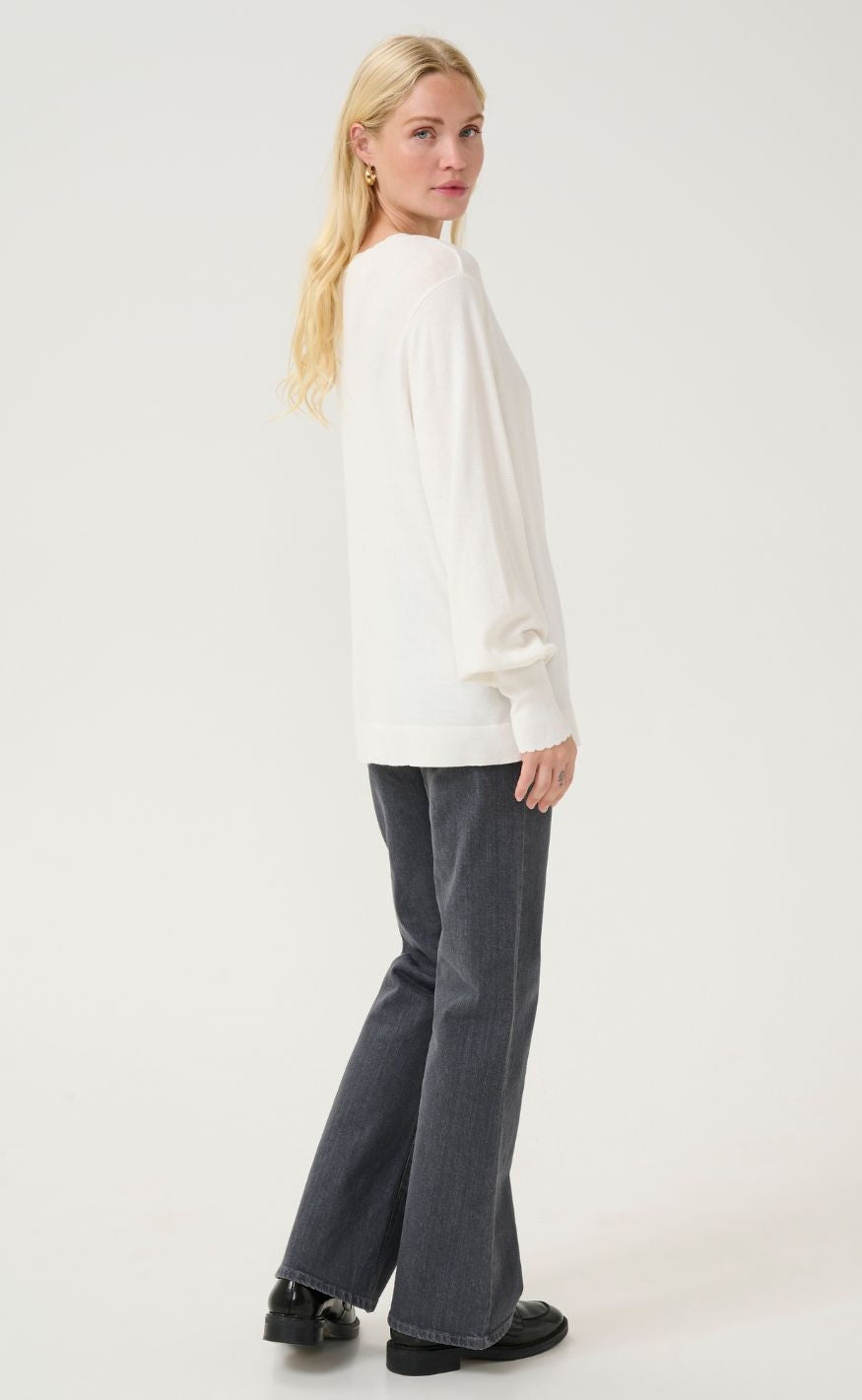 Culture Cardigan - Annemarie Scallop - Spring Gardenia