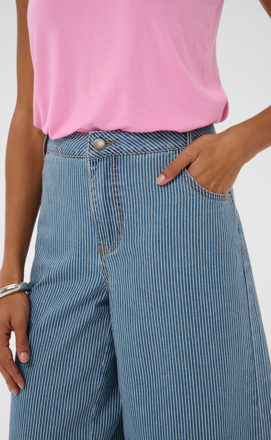 Culture Shorts - Ayna City - Blue/White Stripe