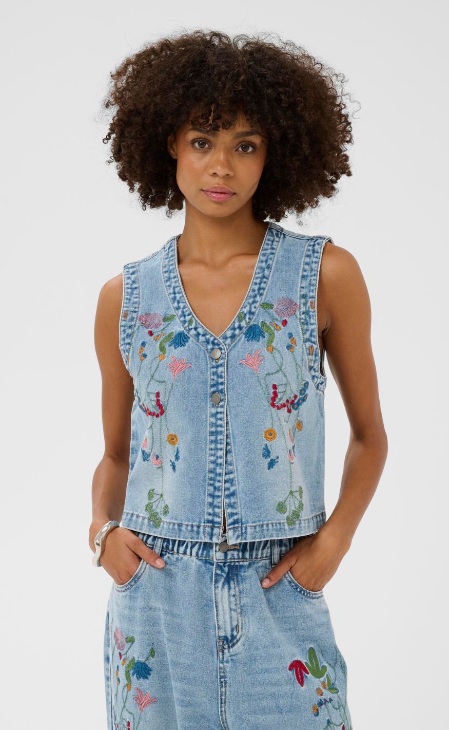 Culture Vest - Tiala Aniceta - Light Blue Wash