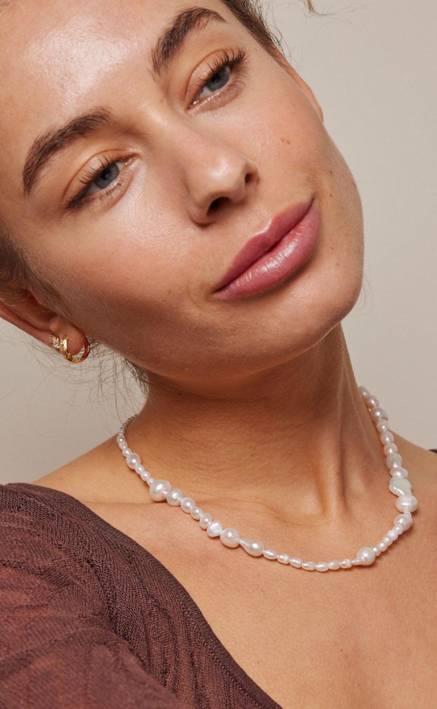 ENAMEL Copenhagen Halskæde - Thyra - Baroque Pearls