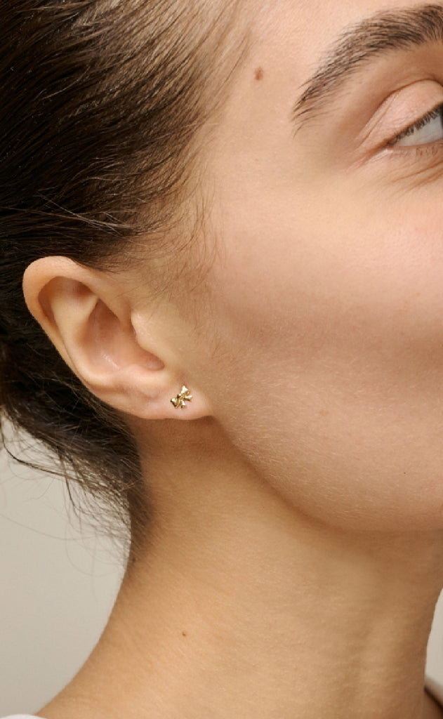 ENAMEL Copenhagen Øreringe - Baby Bow - Gold colour