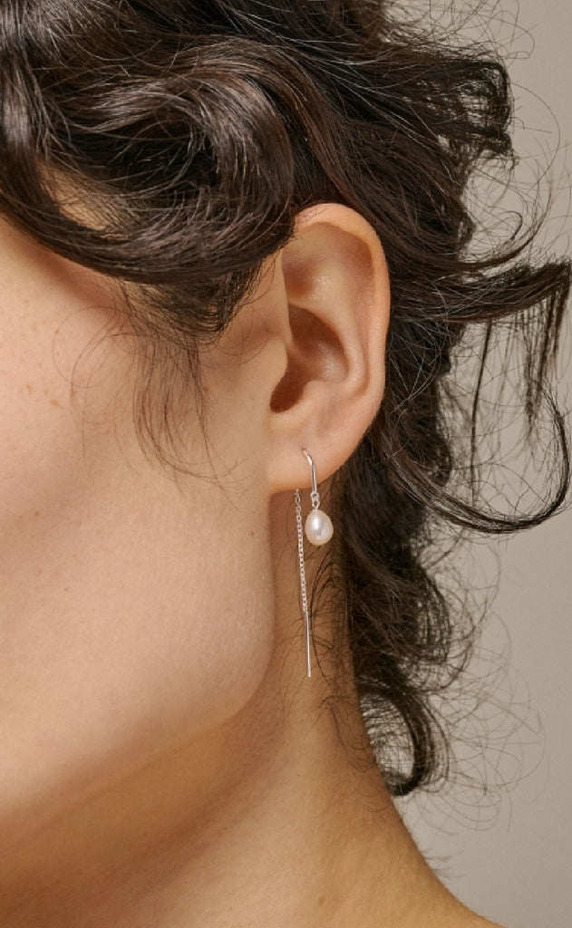 ENAMEL Copenhagen Øreringe - Eleanor - Silver Pearl