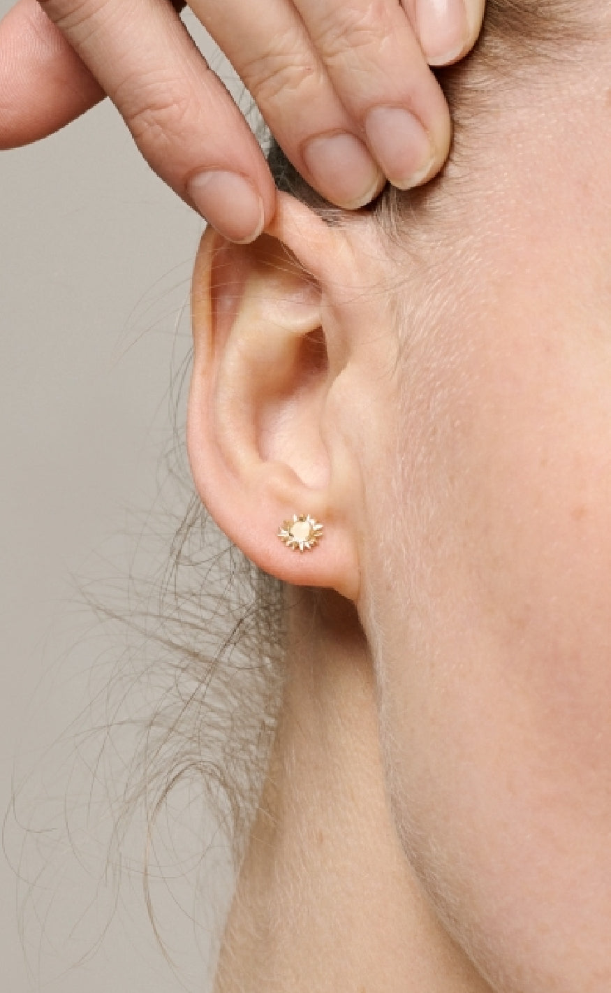 ENAMEL Copenhagen Øreringe - Studs Small Sunshine - Daisy
