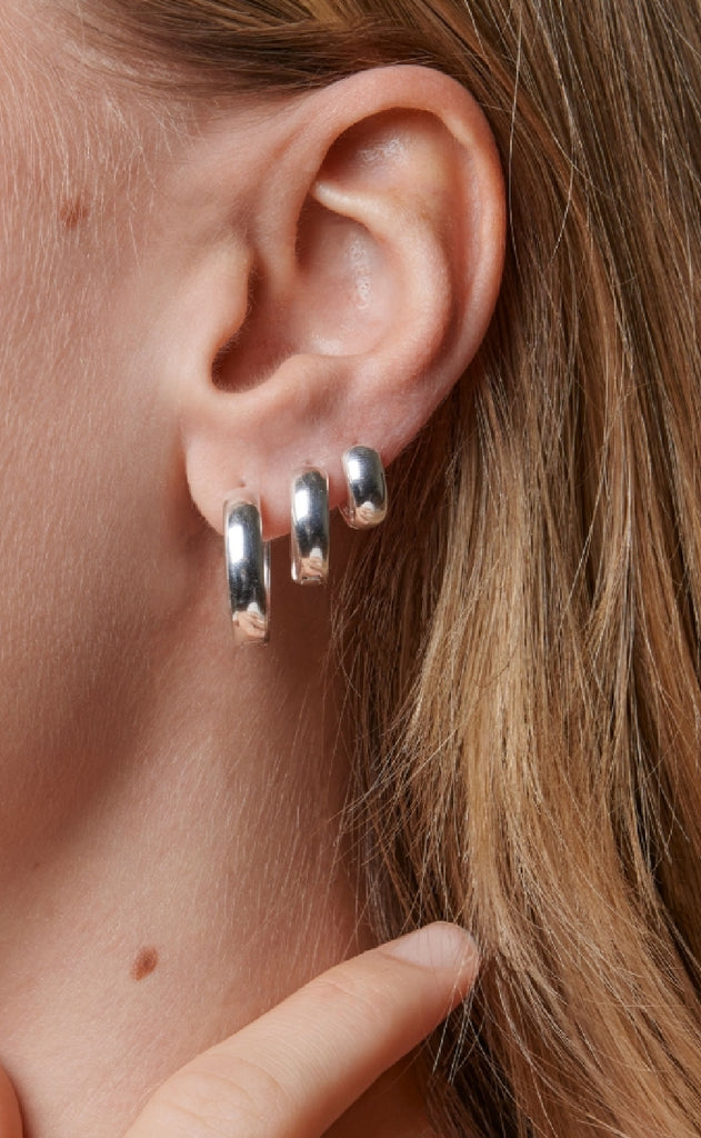 Enamel Copenhagen Øreringe - Classic 20 mm - Silver Colour