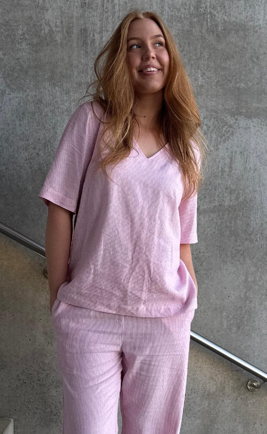 Freequent Bluse - Lava - Off White w. Fuchsia Pink