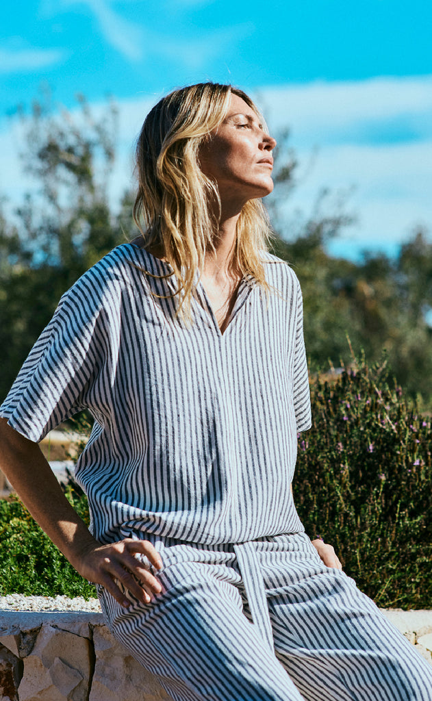 Freequent Bluse - Lavisco - Star Off-white w. Navy Blazer