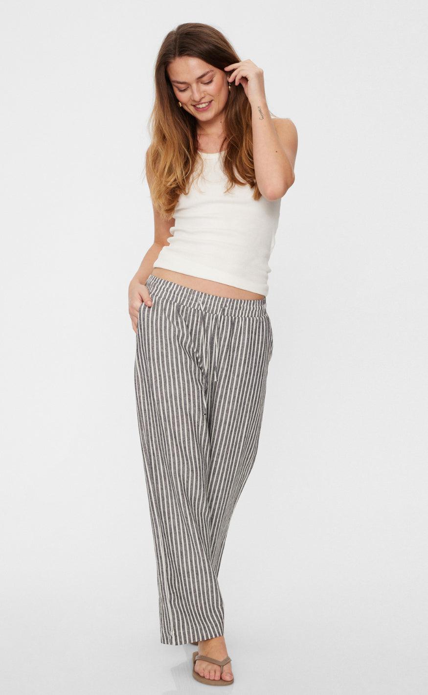Freequent Bukser - Lava - Black W. Off White