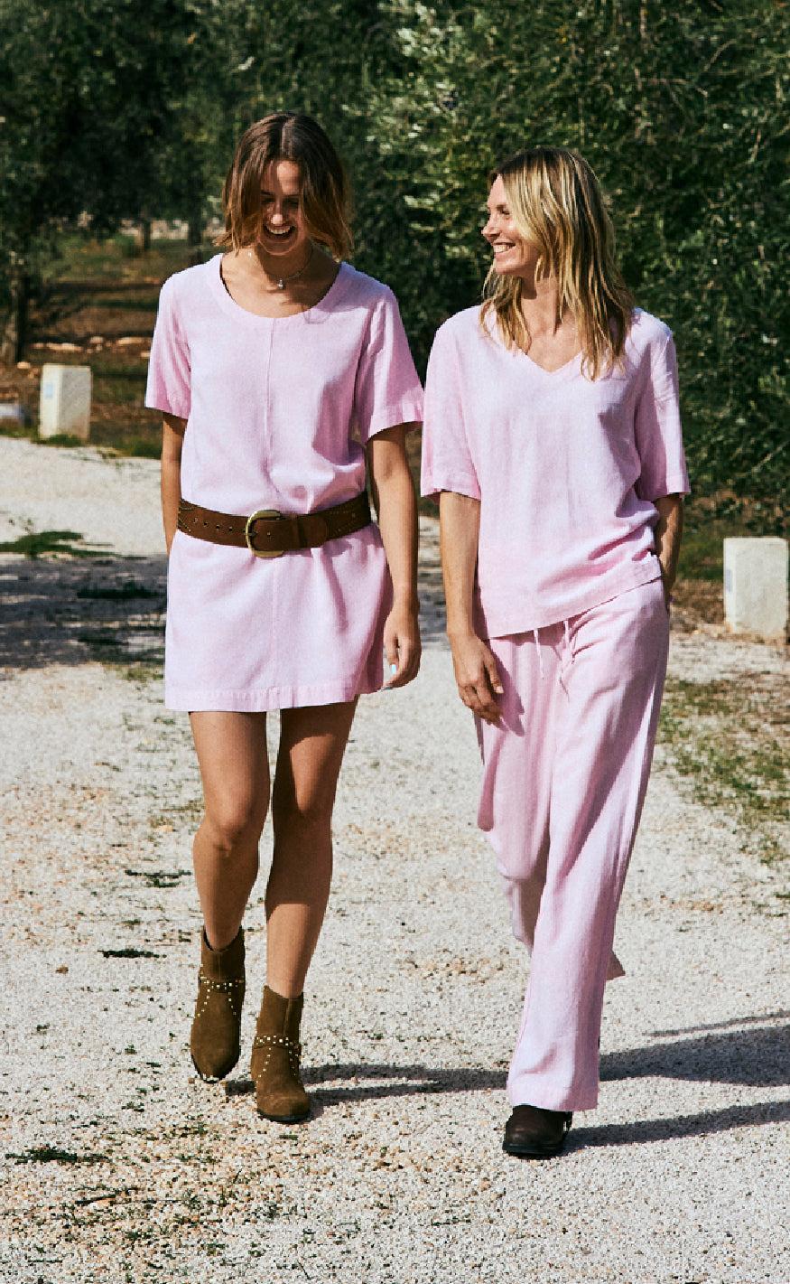 Freequent Kjole - Lava - Off-white w. Fuchsia Pink
